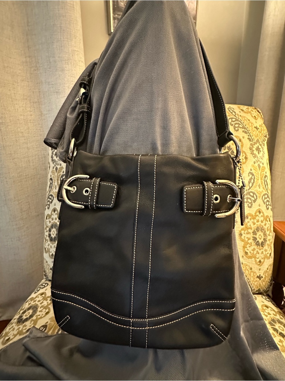 Coach Black Leather Crossbody Bag with Contrast Stitching